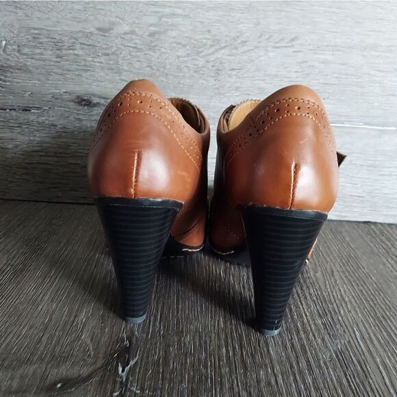 NEWEuro Soft By Sofft Sadira Women’s 7.5 Brown Booties Wingtip Buckle Shoe Heels - Picture 5 of 12